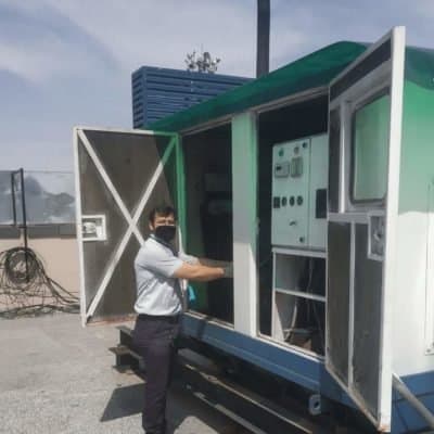 OVN engineer at on-site rental generator